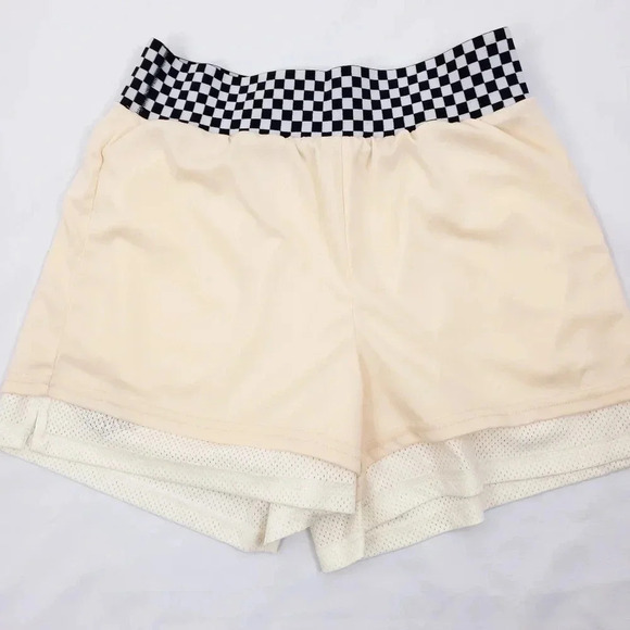 🤸🏽‍♀️🤾‍♀️🤽🏼‍♀️ Fabletics Three-Point Basketball Short 🏀🤸🏽‍♀️🤾‍♀️🤽‍♀️ - Picture 8 of 13